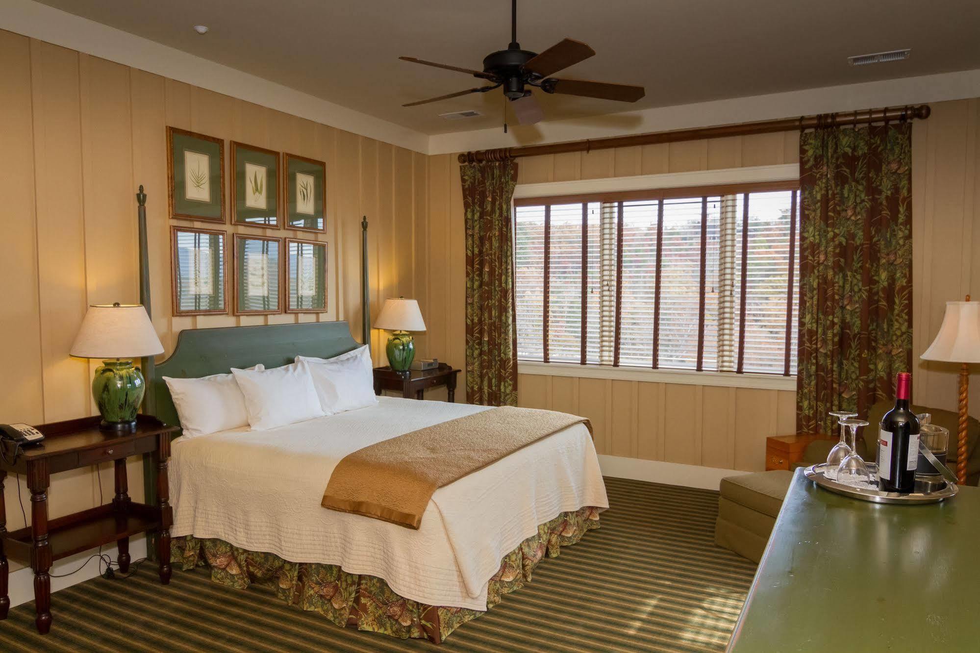Bright'S Creek Lodge Columbus Exterior foto