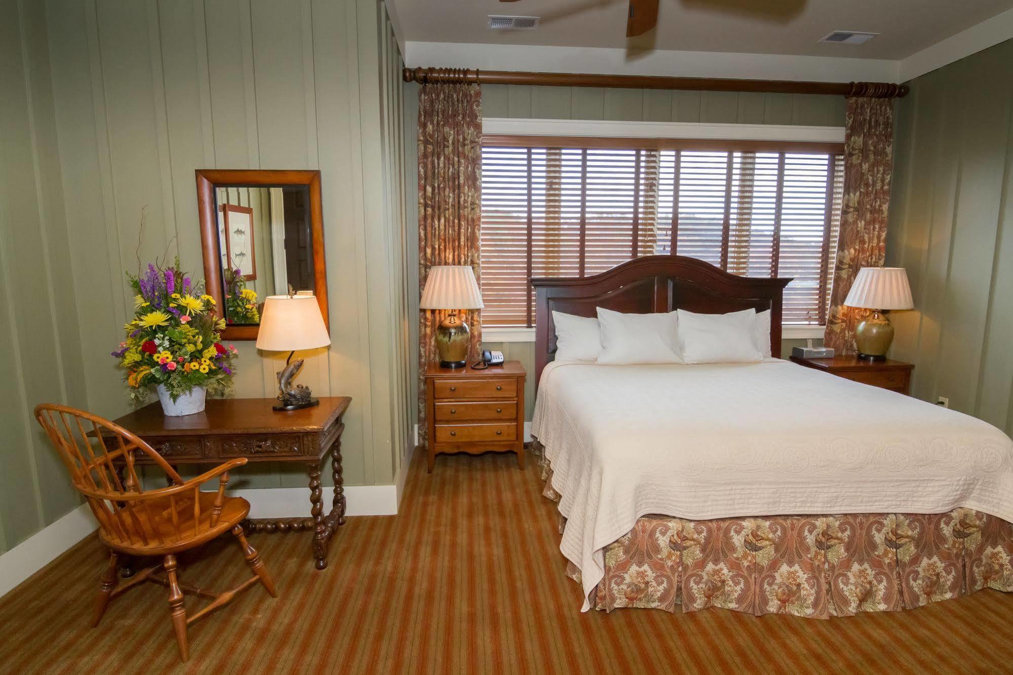 Bright'S Creek Lodge Columbus Exterior foto